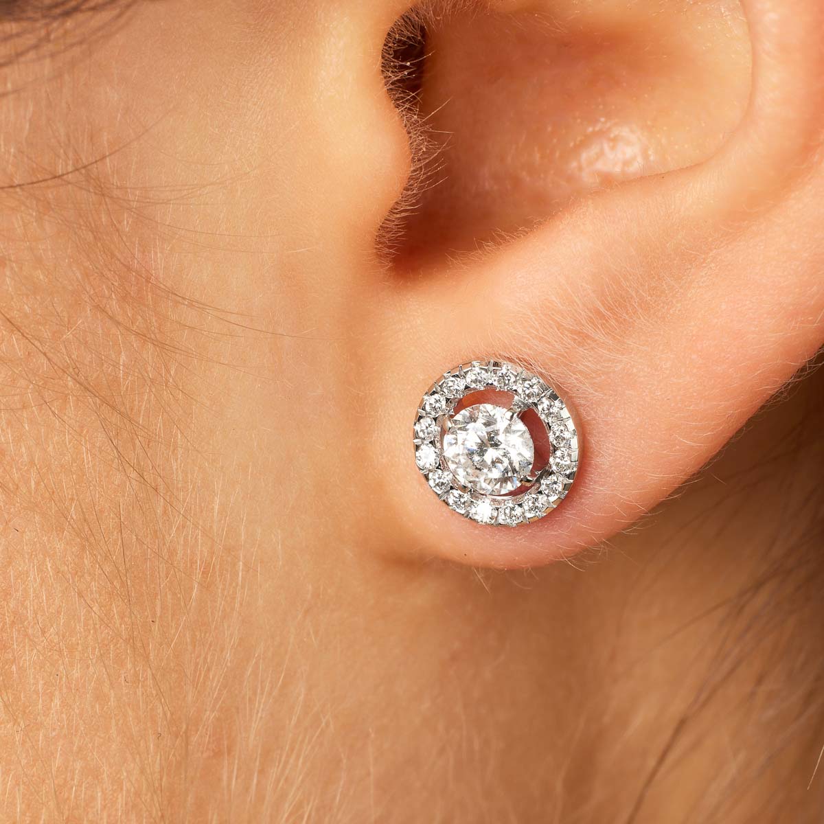 barbade-boucles-d'oreilles-diamants-style-classique-or-blanc-750-